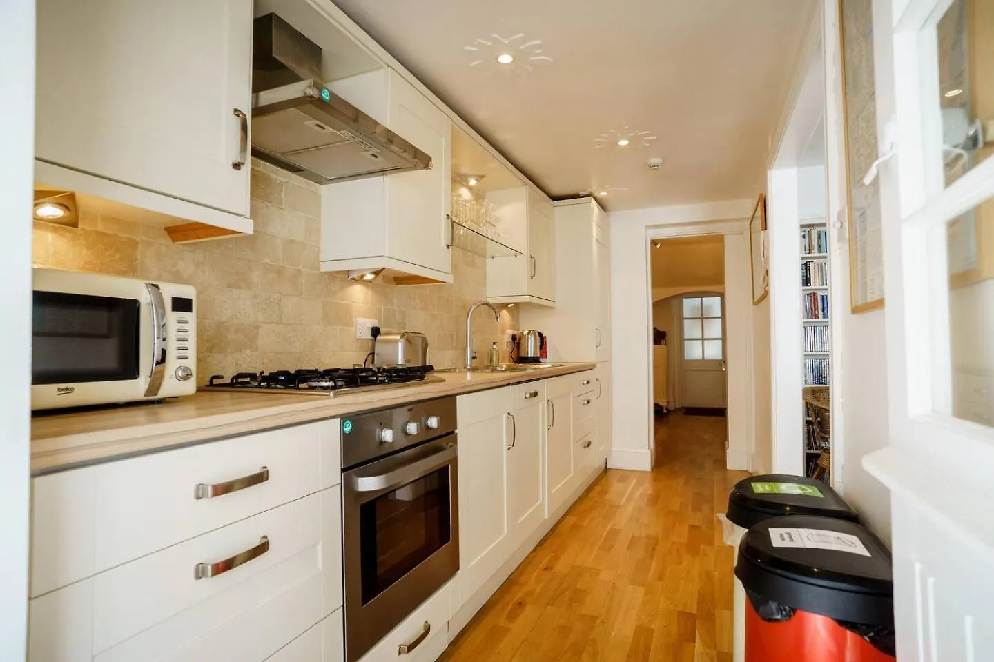 Pass The Keys Central Courtyard Apartment Bath 0*,  Birleşik Krallık
