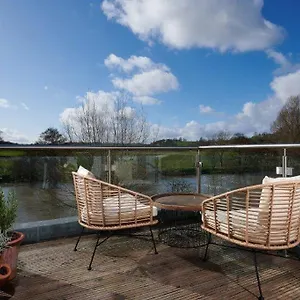 4* Mini-hôtel The Boathouse