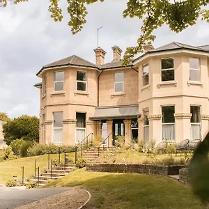 5* Couette-café Leighton House Boutique