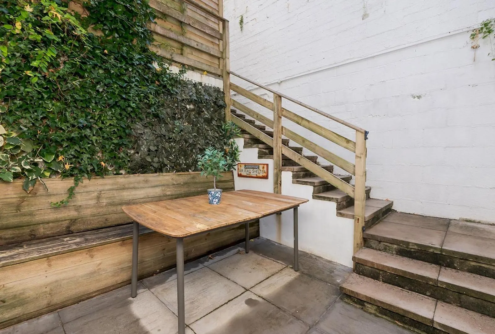 Pass The Keys Central Courtyard Apartment Bath United Kingdom